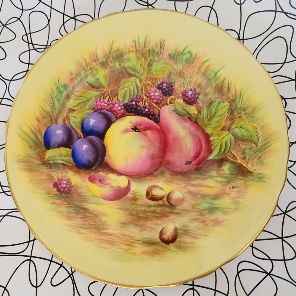 Aynsley bone china Orchard Gold dinner plate
